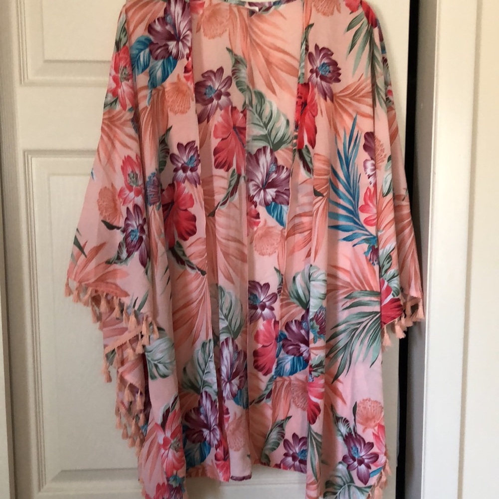 Fringe kimono. NWT 1X - Picture 6 of 6